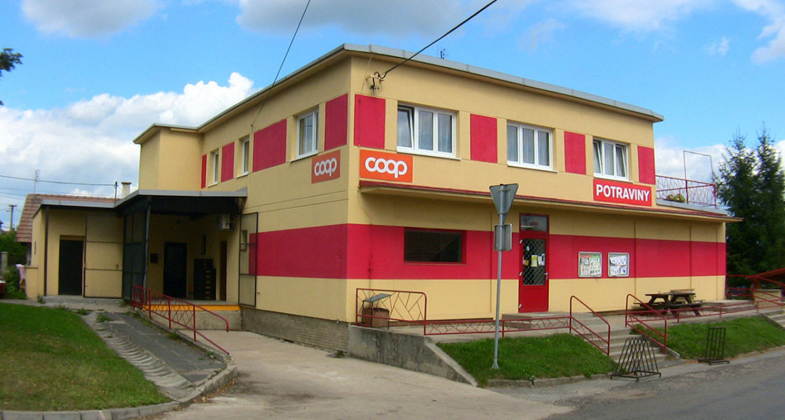 COOP v Žlunicích, č. p. 143
